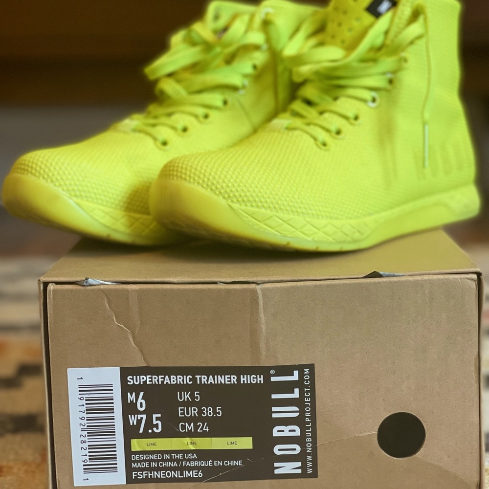 NOBULL superfabric trainer high. M6/W7.5